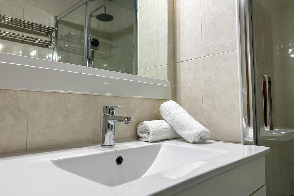 Luminoso Apartamento Turistico En Chamartin Madrid Exterior photo
